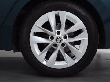 Skoda Octavia III Liftback Facelifting 1.5 TSI ACT 150KM 2020 Skoda Octavia 1.5 TSI, Salon Polska, zdjęcie 13