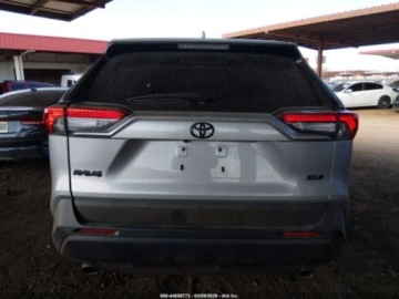 Toyota RAV4 V 2023 Toyota RAV4 XLE 2023 2.5 Benzyna 203KM, zdjęcie 4
