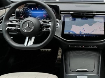 Mercedes Klasa E W214 Sedan 2.0 220d 197KM 2026 E Klasa 220 d 4-Matic AMG 2.0 (197KM) 2026, zdjęcie 4