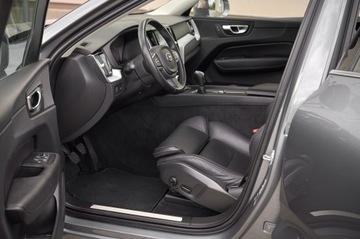Volvo XC60 II Crossover D3 150KM 2018 SZARE XC60 __ PIĘKNIE UTRZYMANE __KUBEŁKOWE FOTELE, zdjęcie 23
