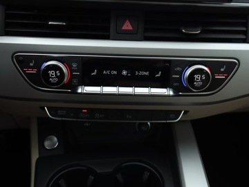 Audi A4 B9 Allroad Quattro Facelifting 2.0 40 TDI 204KM 2022 Audi A4 40 TDI, Salon Polska, 1. Właściciel, zdjęcie 12