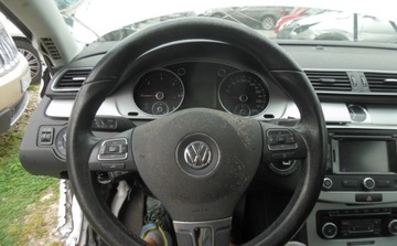 Volkswagen Passat B7 Variant 1.6 TDI CR DPF BlueMotion 105KM 2011 Volkswagen Passat 2011r, 1.6 TDI, Uszkodzony lewy bok, Pali. VAT 23 1.6, zdjęcie 9