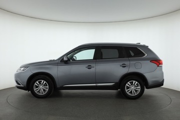 Mitsubishi Outlander III SUV Facelifting 2017 2.0 150KM 2017 Mitsubishi Outlander 2.0, Salon Polska, zdjęcie 2