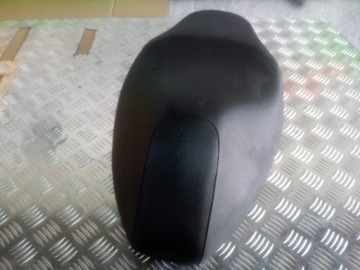 Yamaha Jog 50, Сиденье дивана