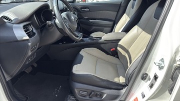 Toyota C-HR I Crossover Facelifting 1.8 Hybrid 122KM 2021 Toyota C-HR 1.8 Hybrid Executive 1.8 Hybrid Execut, zdjęcie 12