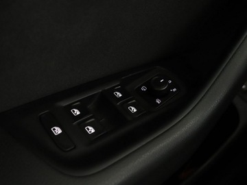 Volkswagen Passat B8 Variant 1.4 TSI BlueMotion Technology ACT 150KM 2017 Volkswagen Passat DSG navi kamera i czujniki, zdjęcie 30