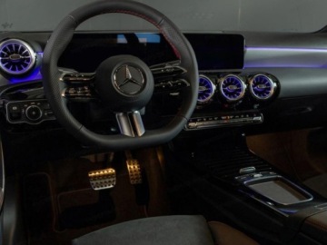 Mercedes Klasa A W177/V177 Hatchback Facelifting 2.0 220 190KM 2025 A Klasa 220 4-Matic AMG Line 2.0 (190KM) 2025, zdjęcie 6