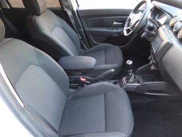 Dacia Duster II SUV 1.6 SCe 115KM 2018 Dacia Duster 1.6 SCe, Navi, Klima, Tempomat, zdjęcie 8