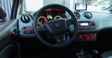 Seat Ibiza IV SportTourer Facelifting 1.2 70KM 2013 Seat Ibiza 2013 Benzyna NAVIgacja KLIMAtyzacja Kombi 1.2 Benzyna 70KM, zdjęcie 18