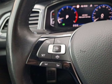 Volkswagen T-Roc I SUV 1.5 TSI ACT 150KM 2021 Volkswagen T-Roc reflektory LED navi kamera Keyless tempomat ACC pod, zdjęcie 12