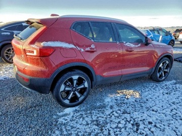 Volvo XC40 2021 Volvo XC 40 T5 Momentum 2021 2.0 Benzyna 248KM, zdjęcie 3