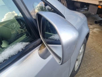 HONDA STREAM I 00-07 2001 R. ELEKTRICKÉ ZRCÁTKO PRAVÉ NH623M