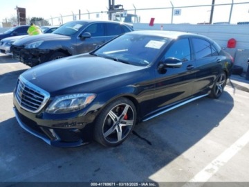 Mercedes Klasa S W222 2015 Mercedes-Benz Klasa S S 63 AMG 4Matic 2015 5.5l 5.5 Benzyna 577KM, zdjęcie 1