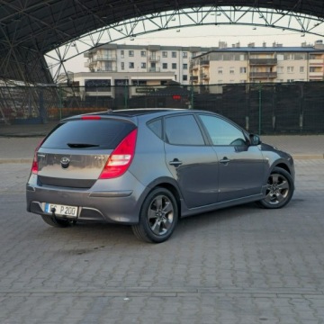 Hyundai i30 I Hatchback 1.4 109KM 2010 Hyundai i30 1.4 Blue Classic, zdjęcie 15