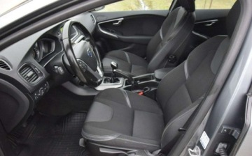 Volvo V40 II Cross Country D2 115KM 2015 Volvo V40 1.6D 2015r Navi Klima Tempomat Hak Sprowadzony 1.6 Diesel, zdjęcie 16