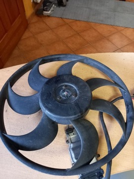 VENTILÁTOR CHLADIČŮ VOLVO C30 1137328366