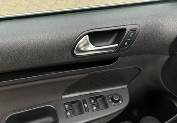 Volkswagen Golf VI Variant 1.6 TDI-CR DPF BlueMotion 105KM 2011 Volkswagen Golf Volkswagen Golf 1.6 TDI DPF DSG Highline 1.6 Diesel 105KM, zdjęcie 11