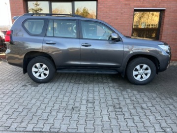 Toyota Land Cruiser VII Terenowy 5d 2.8 D-4D 204KM 2022 Toyota Land Cruiser 2.8 diesel 204 KM automat salon Polska I wlascicie, zdjęcie 29