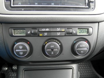 Volkswagen Tiguan I SUV 2.0 TDI CR DPF 140KM 2008 Volkswagen Tiguan Webasto 4x4 Nawigacja Bi-Xenon Klimatronik 2.0 Diesel, zdjęcie 27