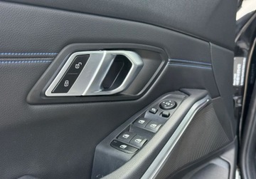 BMW Seria 3 G20-G21 Limuzyna 2.0 320d 190KM 2022 BMW Seria 3 320d xDrive M Pakiet Adaptacyjny LED Webasto Podgrzewanie kier, zdjęcie 19