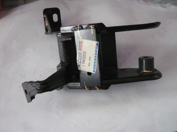 DRŽÁK ULOŽENÍ PŘEVODOVKY ŘAZENÍ DAEWOO LEGANZA