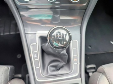 Volkswagen Golf VII Variant Facelifting 1.0 TSI 110KM 2017 Volkswagen Golf VII 1.0 TSI Comfortline, zdjęcie 17