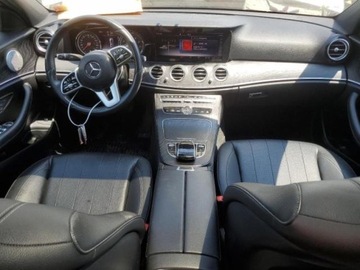 Mercedes Klasa E W213 2019 Mercedes-Benz Klasa E 2019 Mercedes-Benz E-Class E 300 4MATIC Sedan 2.0, zdjęcie 7