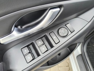 Hyundai i30 III Wagon Facelifting 1.0 T-GDI 120KM 2022 Hyundai i30 SalonPL serwis ASO 1.0T-GDI 120KM gwarancja fabr. alufelgi kom, zdjęcie 12