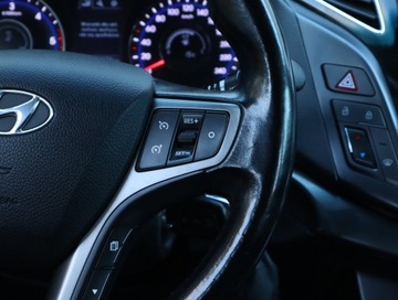 Hyundai i40 Kombi 1.7 CRDi LOW 115KM 2015 Hyundai i40 1.7 CRDI, Navi, Klima, Klimatronic, zdjęcie 18