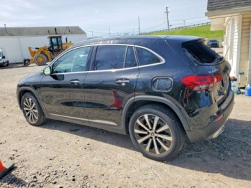 Mercedes GLA II 2022 Mercedes-Benz GLA 250 4Matic 2022 2.0 Benzyna 221KM, zdjęcie 1