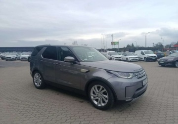 Land Rover Discovery V Terenowy 2.0 Si4 300KM 2020 Land Rover Discovery Salon Polska. 7 miejsc 2.0 Benzyna 300KM, zdjęcie 3