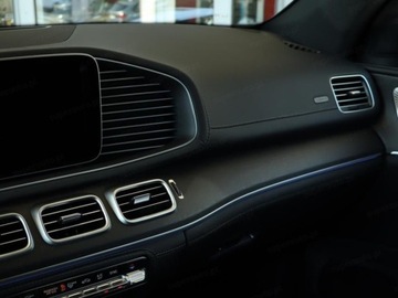 Mercedes GLE V167 SUV Facelifting 2.0 300d 269KM 2025 MERCEDES-BENZ GLE 300 d 4-Matic AMG Line 2.0 (269KM) 2025, zdjęcie 9