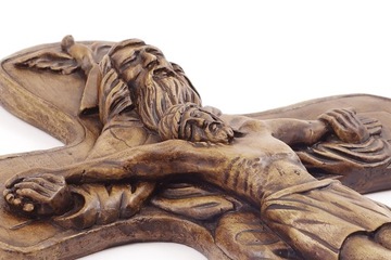 Барельефная фигурка Крест Святой Троицы.