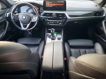BMW Seria 5 G30-G31 2021 BMW Seria 5 540i 2021 3.0 Benzyna 335KM, zdjęcie 8