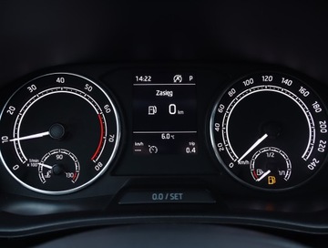 Skoda Fabia IV 1.0 TSI 110KM 2023 Skoda Fabia 1.0 TSI, Salon Polska, Automat, Klima, zdjęcie 10