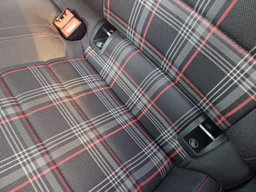 Volkswagen Golf VII GTI 3d 2.0 TSI 220KM 2015 Volkswagen Golf GTi 2.0TFSi 220KM Automat 2015r., zdjęcie 9