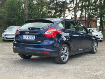Ford Focus III Hatchback 5d 1.0 EcoBoost 100KM 2013 Ford Focus 1.0 EcoBoost Start-Stopp-System Champions Edition 100KM 2013r, zdjęcie 6