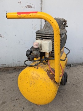 Компрессор Schneider Profimaster 245-25 8бар 24л