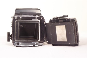 Полный комплект Mamiya RB67 из 3 линз и 3 кассет.