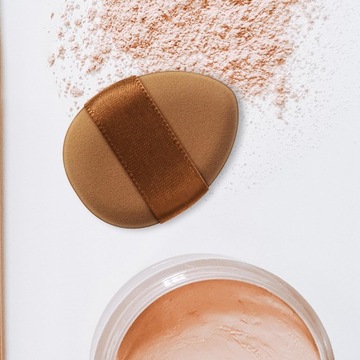 Спонж для макияжа двойного назначения.