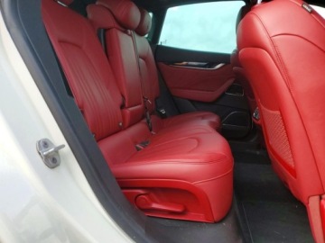 Maserati Levante 2022 Maserati Levante Base 2022 3.0 Benzyna 345KM, zdjęcie 10