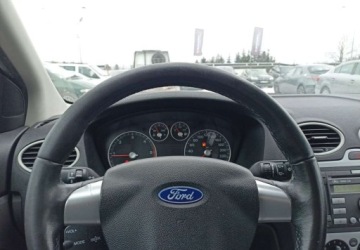 Ford Focus I Sedan 1.8 TDCi 115KM 2005 Ford Focus Ford Focus 1.8 Diesel 115KM, zdjęcie 8