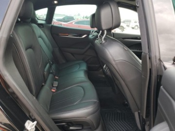 Maserati Levante 3.0 V6 GDI 350KM 2021 Maserati Levante 2021 MASERATI LEVANTE S 3.0 Benzyna 350KM, zdjęcie 10