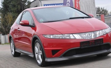 Honda Civic VIII Hatchback 3d 1.8 i-VTEC 140KM 2008