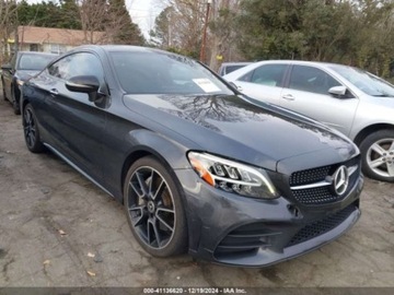 Mercedes Klasa C W205 2019 Mercedes-Benz Klasa C 2019 MERCEDES-BENZ C 300 2.0 Benzyna 255KM, zdjęcie 1