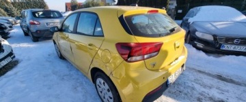 Kia Rio IV 2022 Kia Rio 2022r, SALON POLSKA. Uszkodzone boki. Jezdzi. Faktura VAT 23 brut, zdjęcie 2