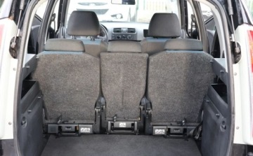 Skoda Roomster Mikrovan Facelifting 1.2 70KM 2015 Skoda Roomster Klimatyzacja, Elektryczne szyby, Seryjne radio. 1.2 Benzyna, zdjęcie 12