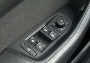 Volkswagen Passat B8 Variant Facelifting 1.5 TSI EVO 150KM 2023 Volkswagen Passat Variant Variant Business Pakiety, ACC, Kamera, GPS, Pod, zdjęcie 18