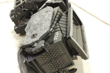 KOMBINOVANÝ SKŘÍŇKY RADIÁTORU INTERIÉR PORSCHE TAYCAN 972907521C ELEKTR.