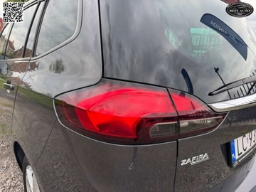 Opel Zafira C Tourer 1.4 Turbo ECOTEC 140KM 2012 Opel Zafira 7 osobowy -Tourer- Szwajcaria - Po przegladzie olejowym Gwara, zdjęcie 17